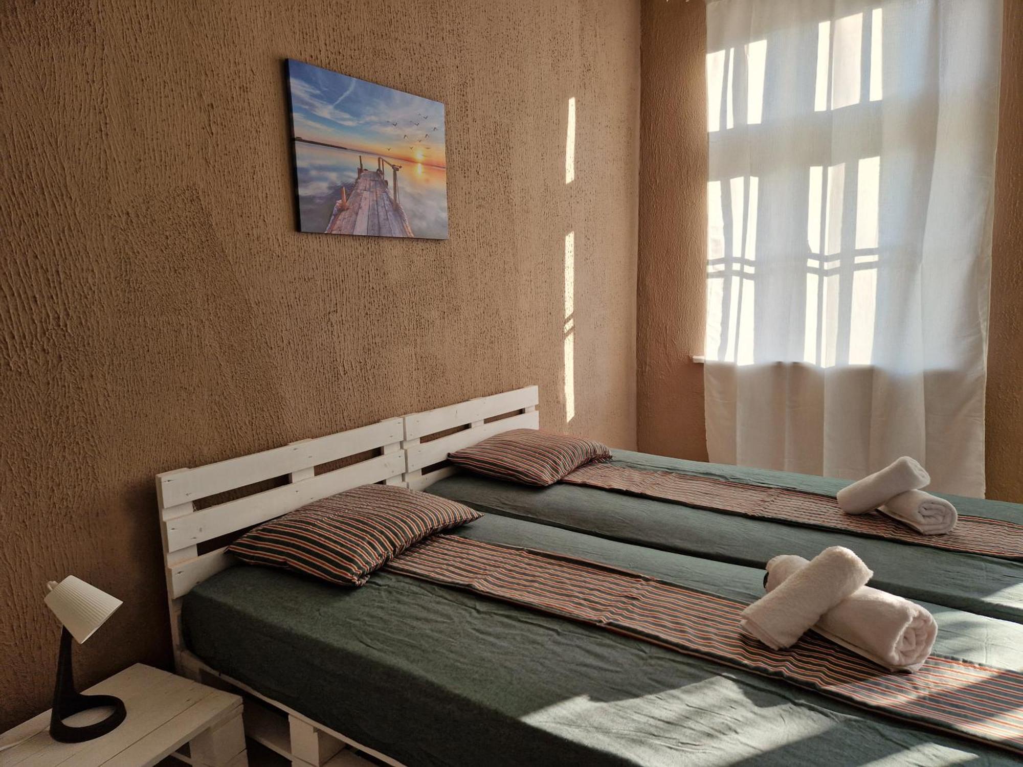 Lambo'S Corner Varna - Guest Rooms Esterno foto