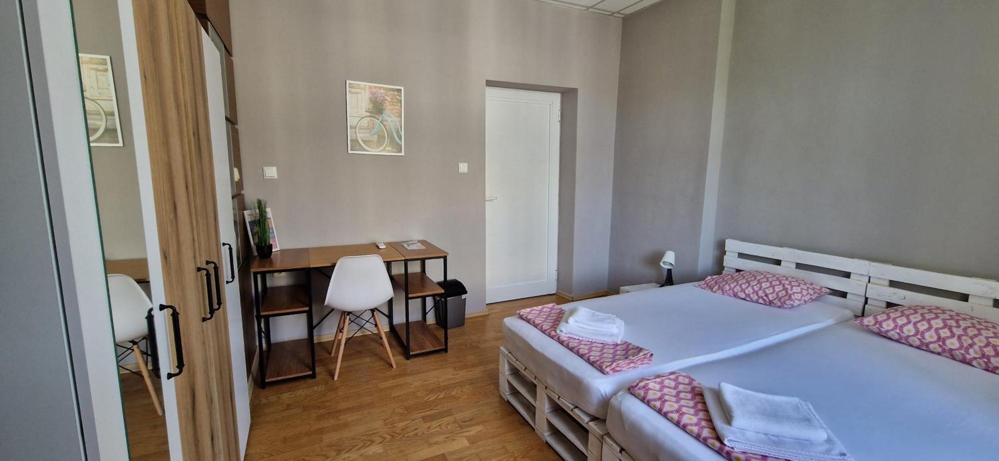Lambo'S Corner Varna - Guest Rooms Esterno foto
