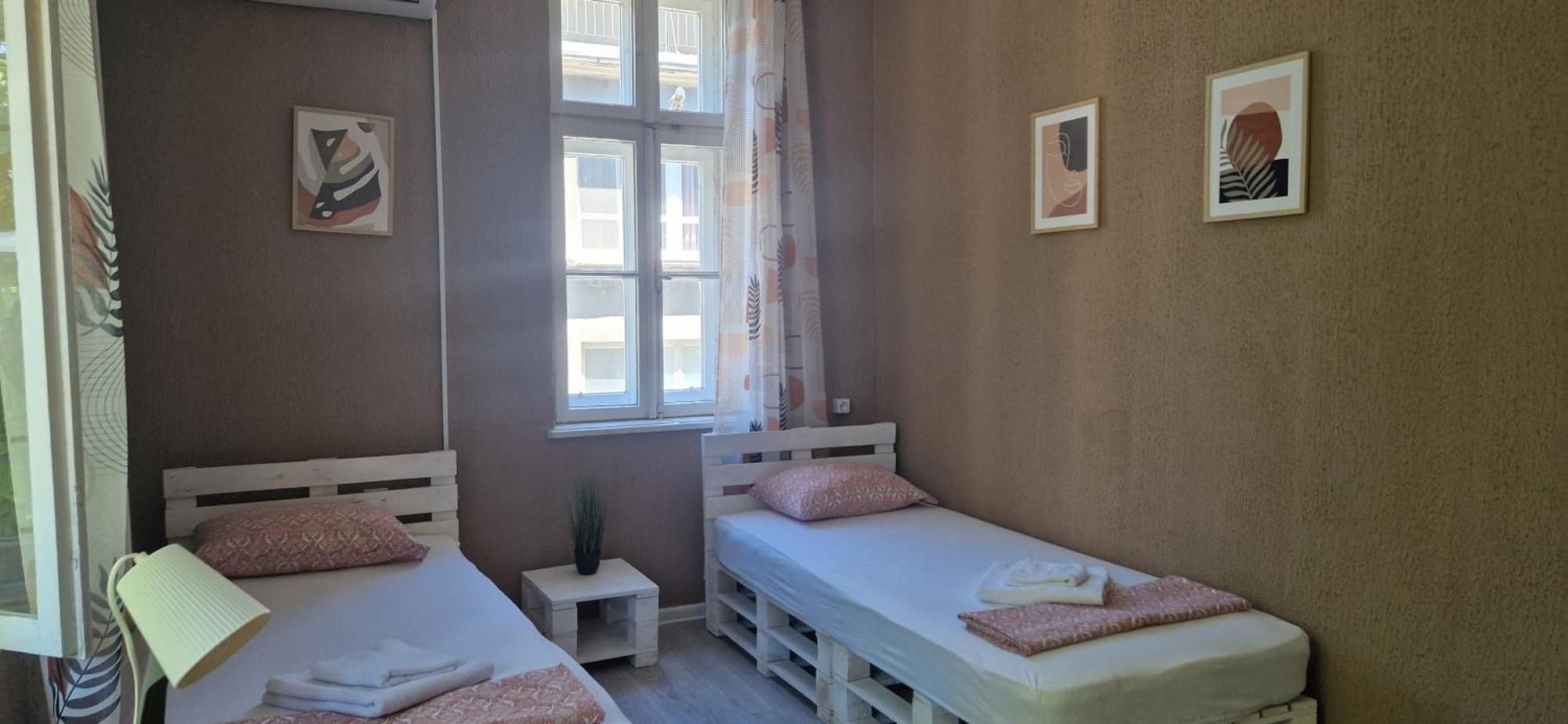 Lambo'S Corner Varna - Guest Rooms Esterno foto